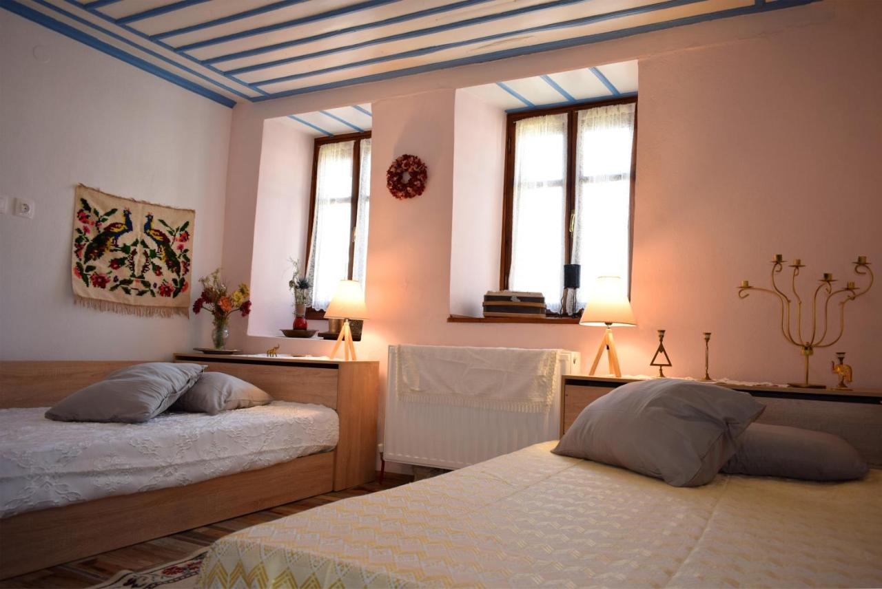 Renovated Old Manor House With Yard Villa Arnea Buitenkant foto