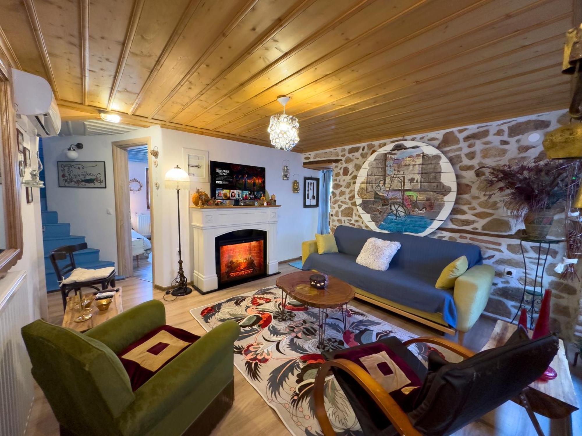 Renovated Old Manor House With Yard Villa Arnea Buitenkant foto